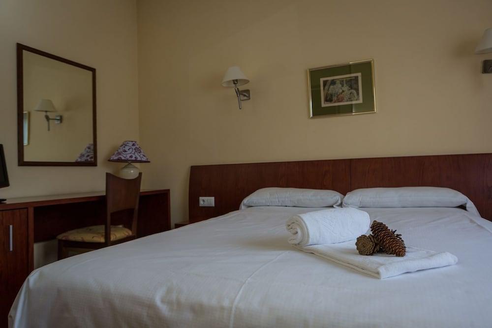 Hotel La Pardina Sabiñánigo エクステリア 写真