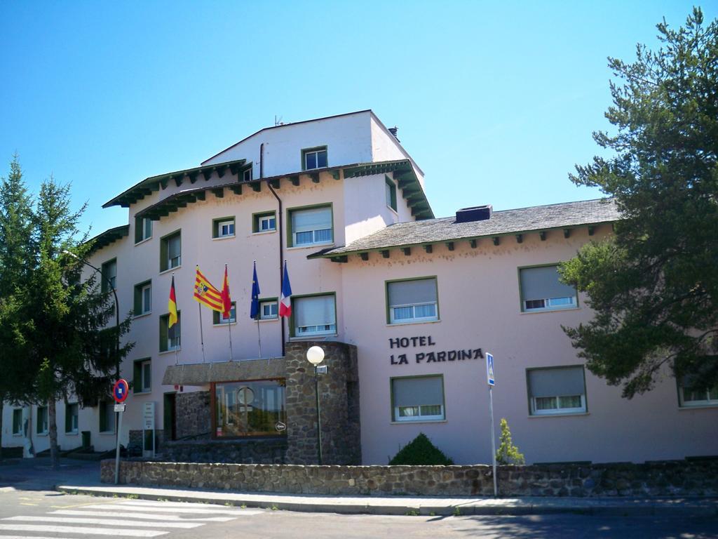 Hotel La Pardina Sabiñánigo エクステリア 写真
