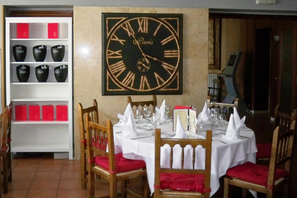 Hotel La Pardina Sabiñánigo エクステリア 写真