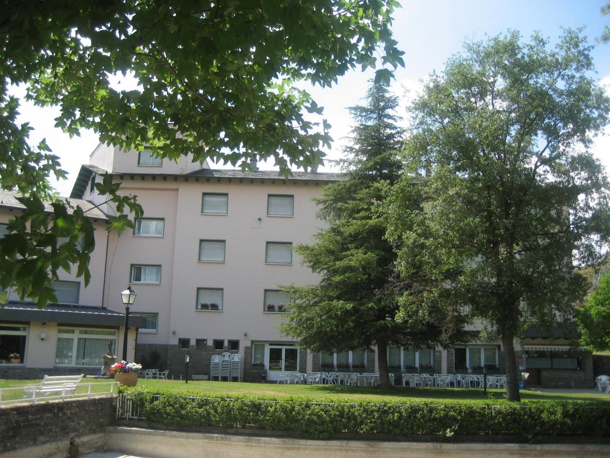 Hotel La Pardina Sabiñánigo エクステリア 写真