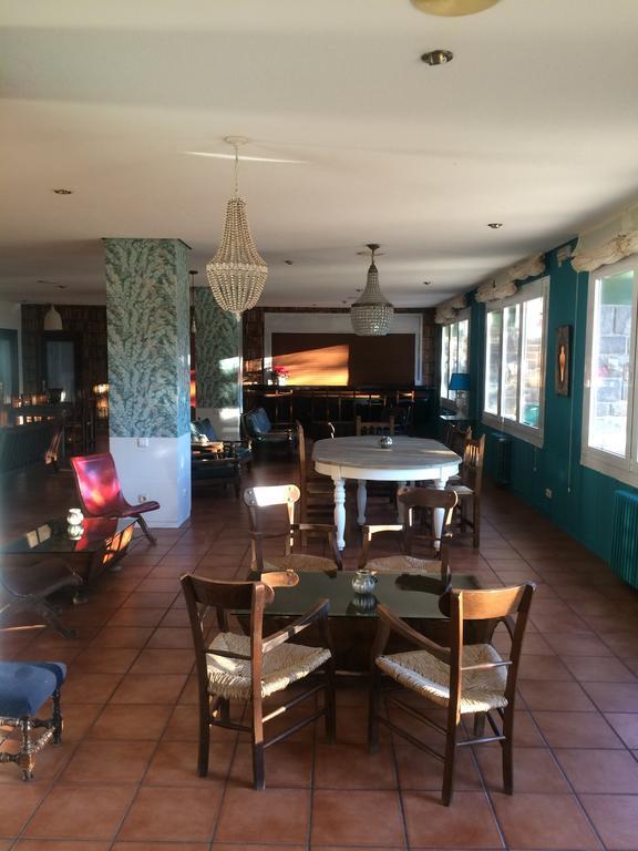 Hotel La Pardina Sabiñánigo エクステリア 写真