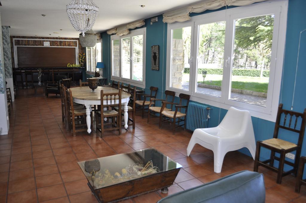 Hotel La Pardina Sabiñánigo エクステリア 写真