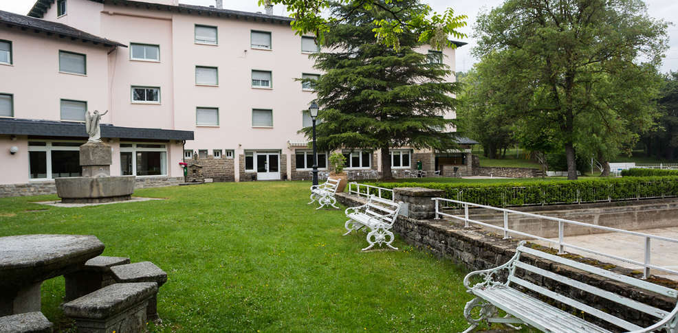 Hotel La Pardina Sabiñánigo エクステリア 写真
