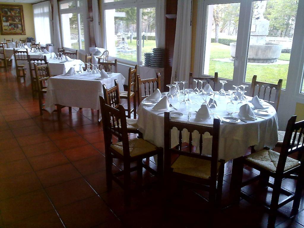 Hotel La Pardina Sabiñánigo エクステリア 写真